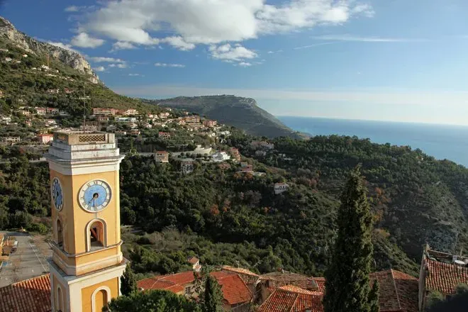 ""'"""""Charming""""'""